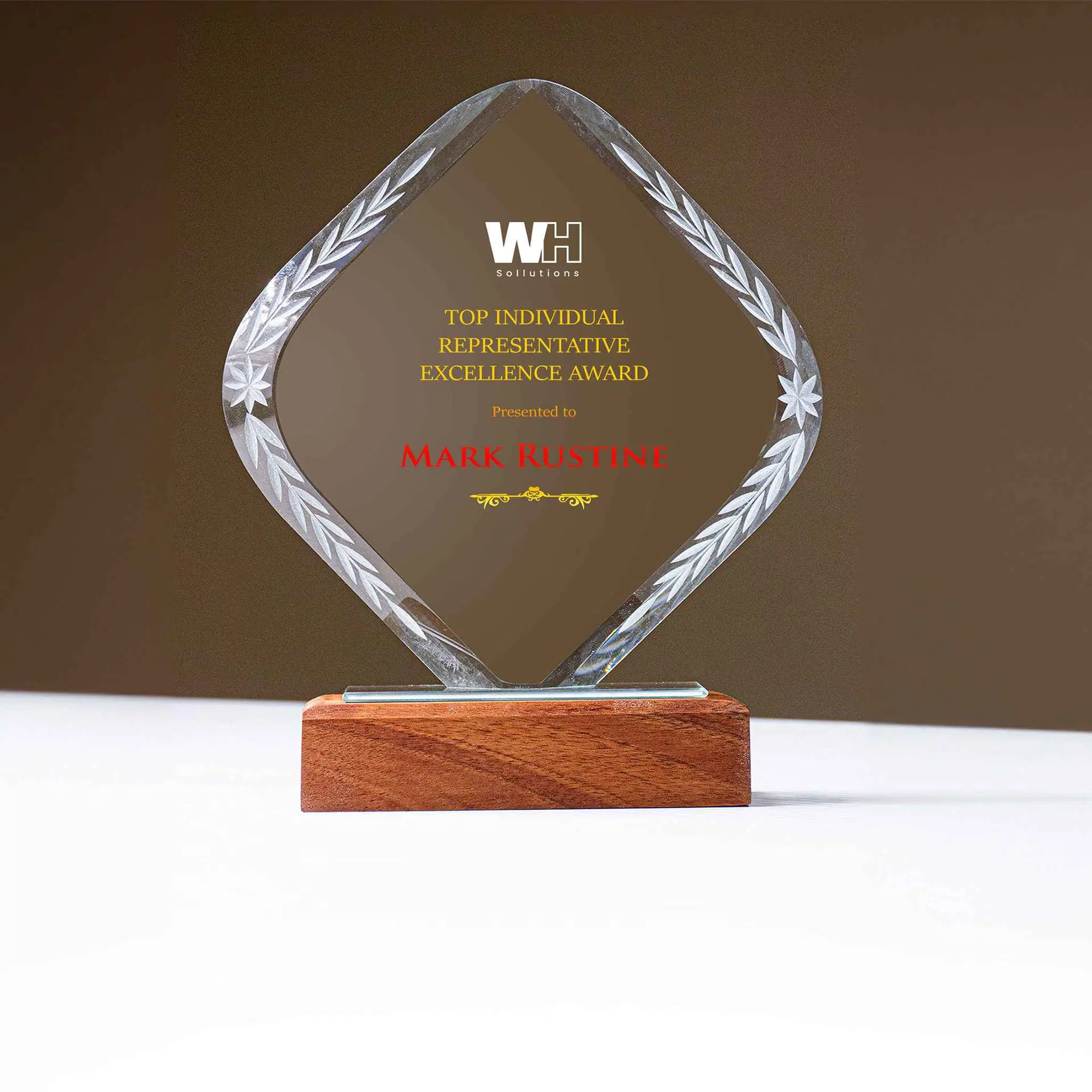 Rhombus Shaped Crystal Trophy With Wooden Base - Image 3